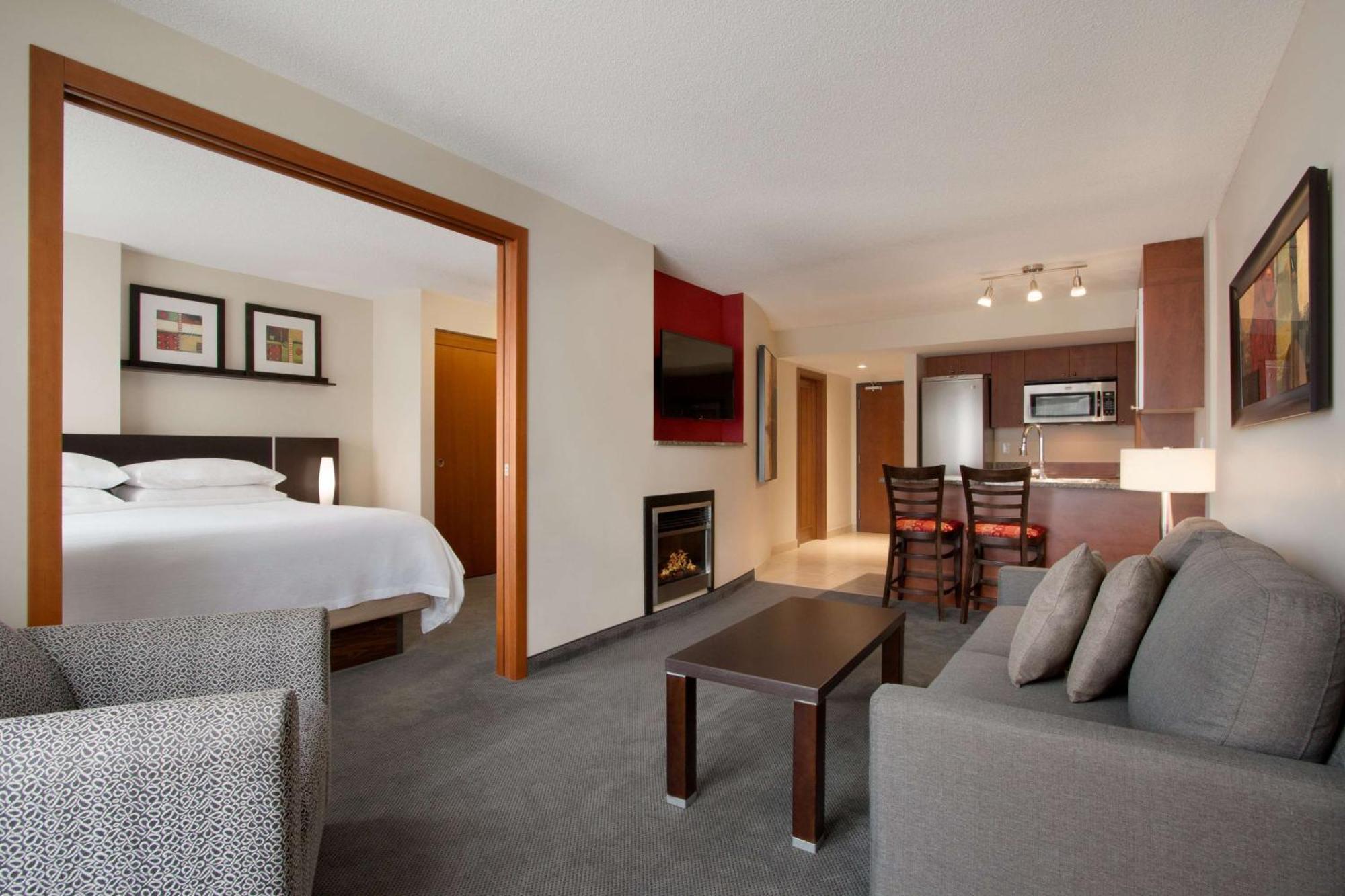 Embassy Suites By Hilton - Montreal — Photos 3